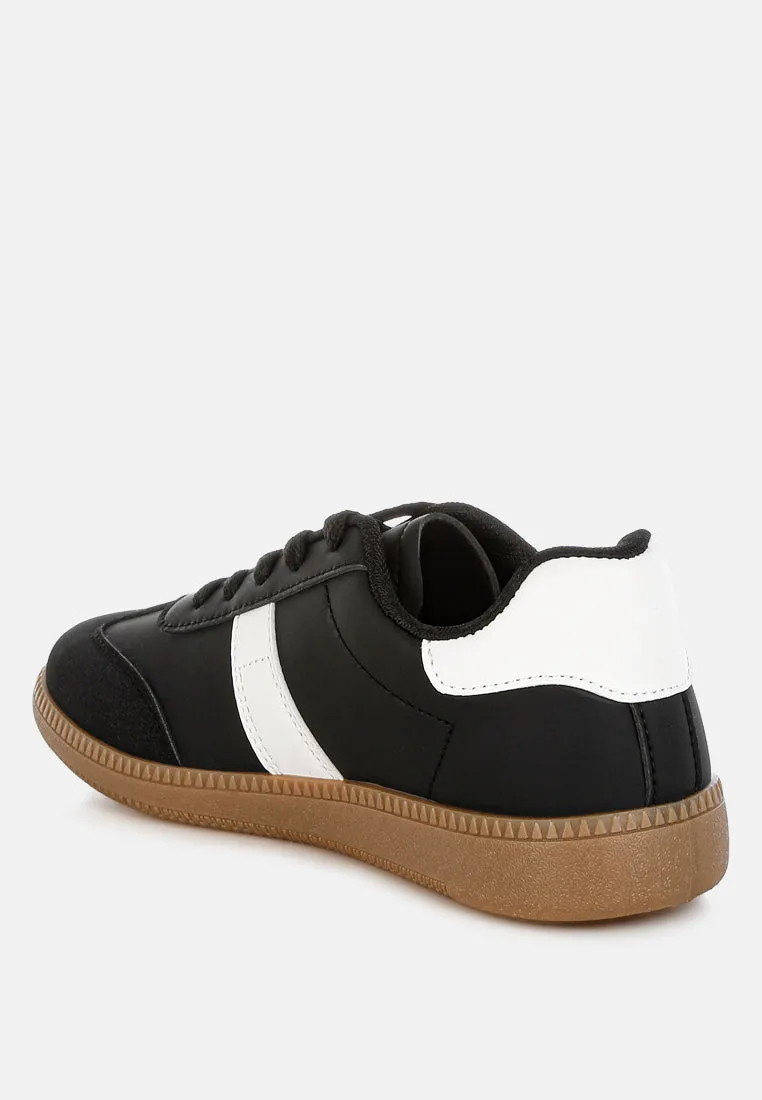 Crossover Classic Lace-Up Flatform Sneaker